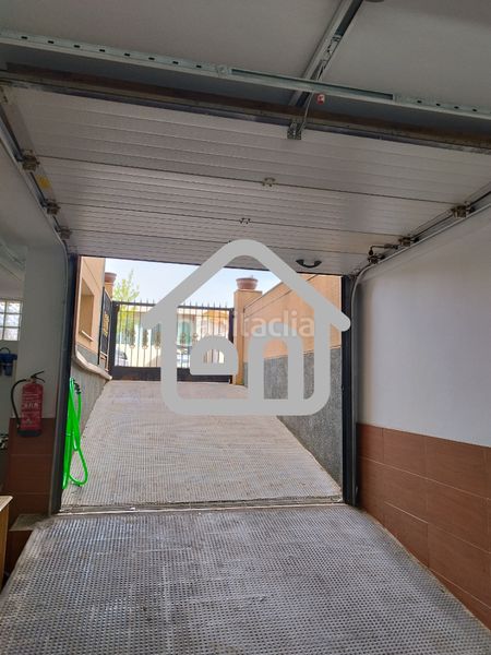 Foto 9e31386e-f2ee-4a1d-961f-cd52669ef4a4. Casa adossada amb calefacció aparcament a Requena