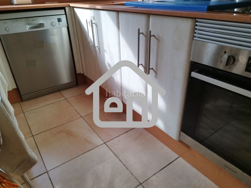 Foto db9b4ad2-8a9d-4ebc-ad69-5f498017c09c. Casa adossada amb calefacció aparcament a Requena