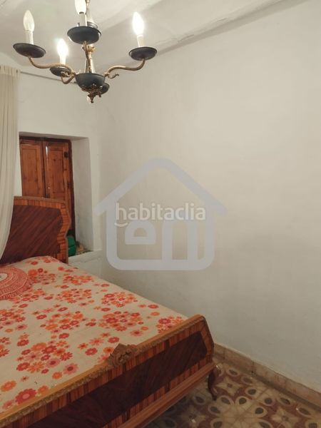 Foto 15623d0d-f0cc-43ba-8a41-5cb9dc27e3cb. Casa adossada amb calefacció a Requena