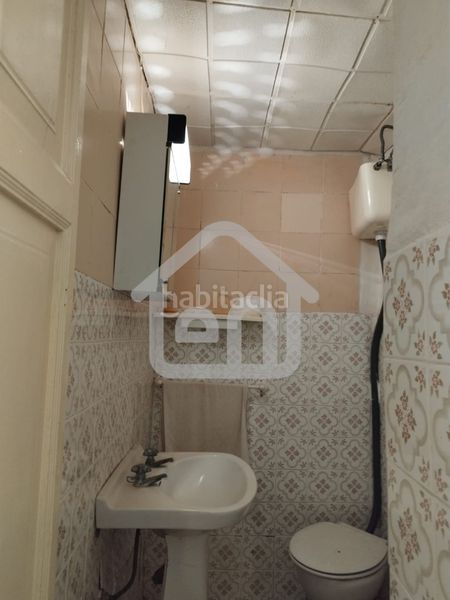 Foto fc4d69f4-747c-4667-82d2-24d1ee1be55d. Casa adossada amb calefacció a Requena