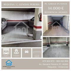 Aparcament cotxe a Avenida del General Pereyra