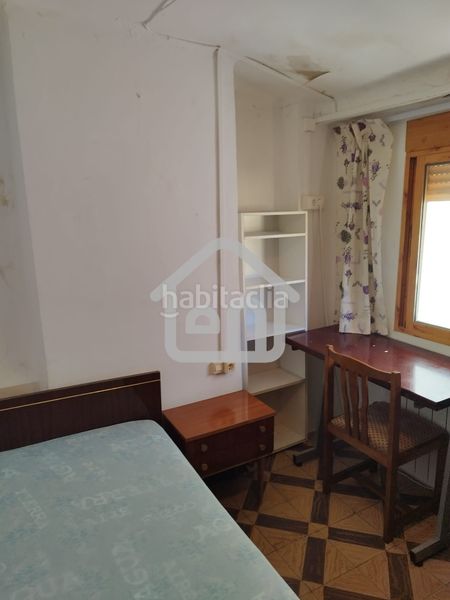 Foto 625d880c-bf03-434a-9052-3cc44c66661d. Casa adossada amb xemeneia calefacció a Requena