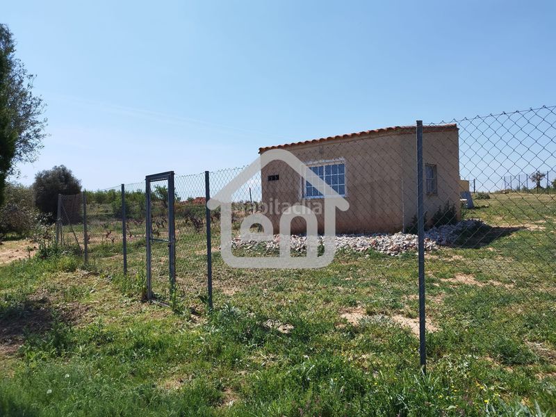 Foto 6f00c251-b829-48d7-a1e5-c1c40d191ded. Finca rústica a calle escuelas derr 6 a Requena