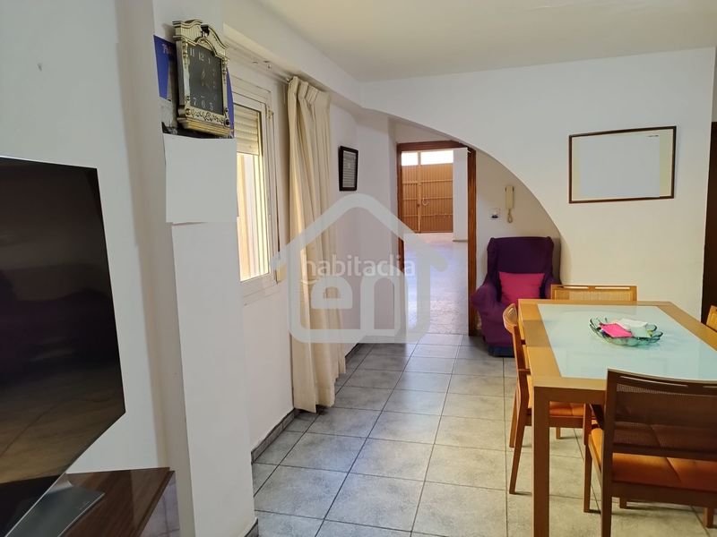 Foto 1abaa354-7e52-43b2-9d69-a89754492109. Edifici a Requena