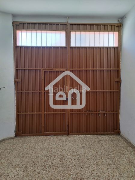 Foto 474f6755-224f-4edf-acaf-a5f15d8ad88a. Edifici a Requena