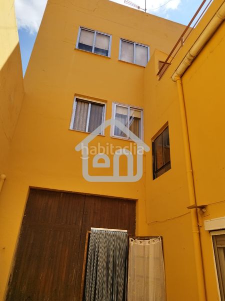 Foto 8109e28b-3b29-4f2e-810b-b16699aca058. Edifici a Requena