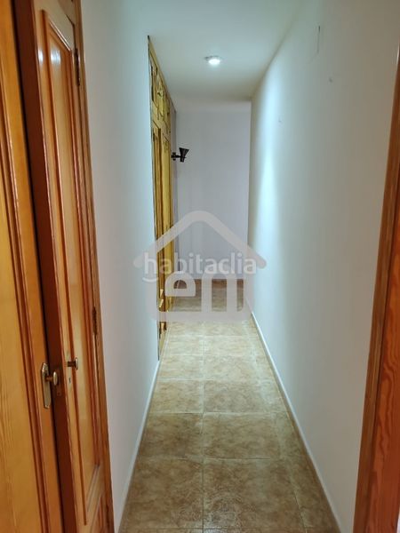 Foto b1c50dc4-31be-4c8c-84ad-617f39c46134. Edifici a Requena