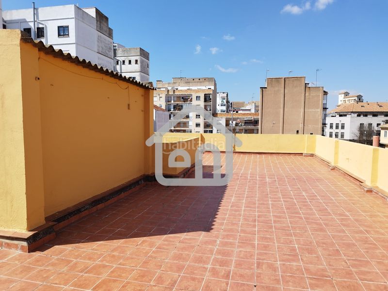 Foto bd94a03d-d0bc-414d-aa0a-d71ad9643e05. Edifici a Requena