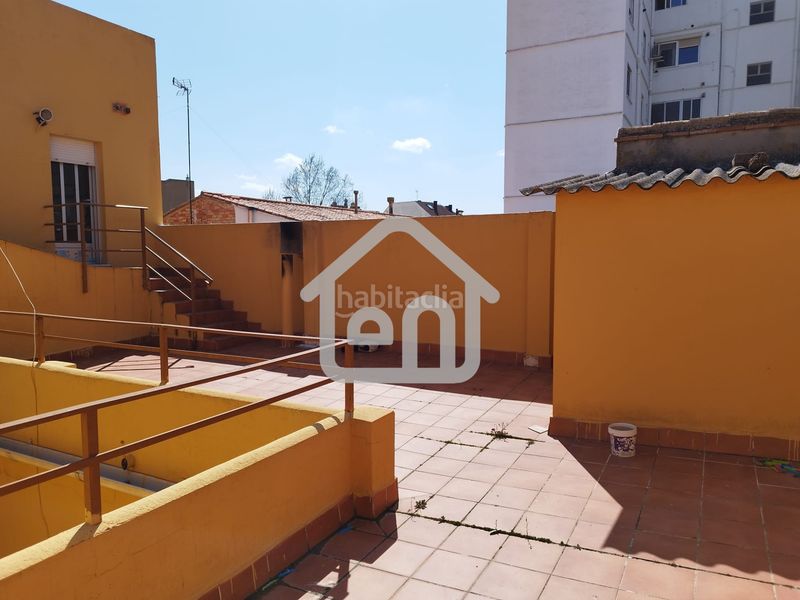 Foto d4024c00-a3f7-49f9-b823-389f7942330b. Edifici a Requena