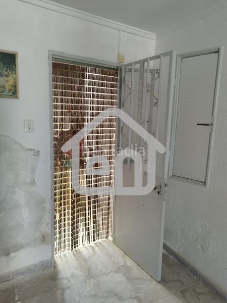 Foto 0b030e5e-1498-4ddb-8d88-eb5eadede546. Casa amb calefacció aparcament a Requena