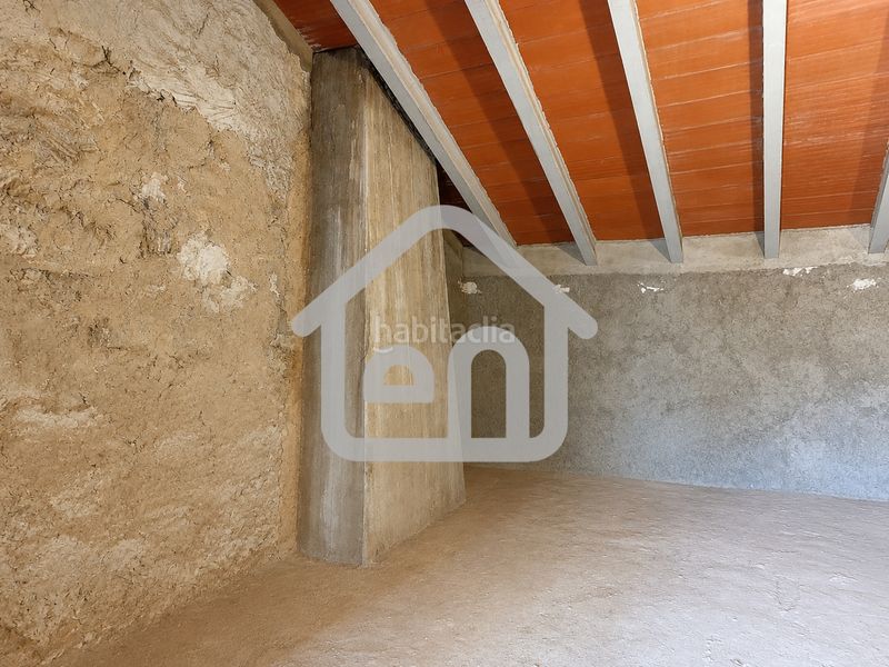Foto 4d9393f3-daf0-4431-9295-52b8ff80ff0b. Casa amb calefacció aparcament a Requena