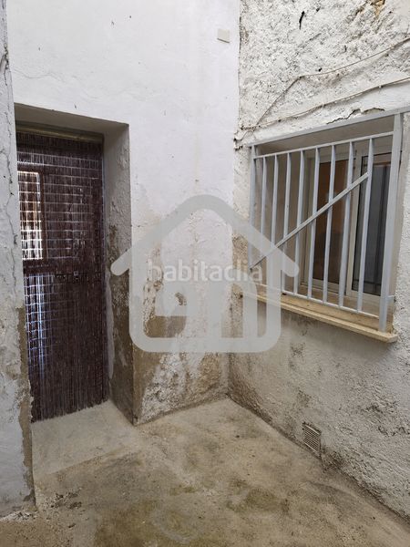Foto cdf05d67-c4d7-4ad3-adcf-6e82cdd14e9f. Casa amb calefacció aparcament a Requena