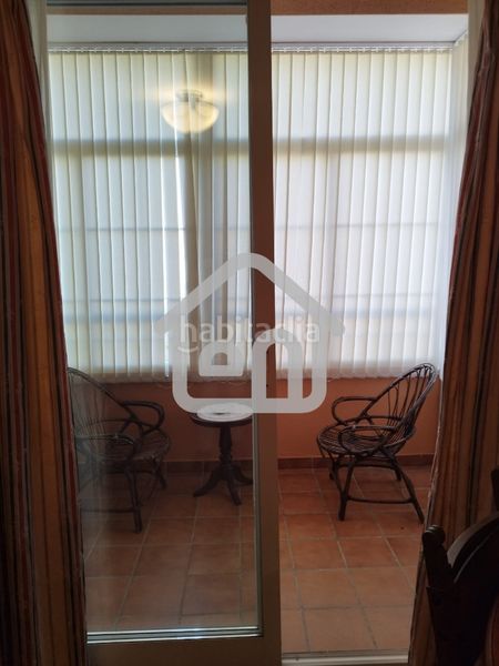 Foto 149beafe-42d7-4d5e-8276-5ae58db6158a. Casa adossada amb xemeneia aparcament a Requena