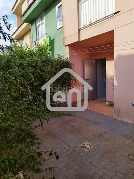 Foto 850c535e-2341-4061-ad4c-c6e863e4761f. Casa adossada amb xemeneia aparcament a Requena