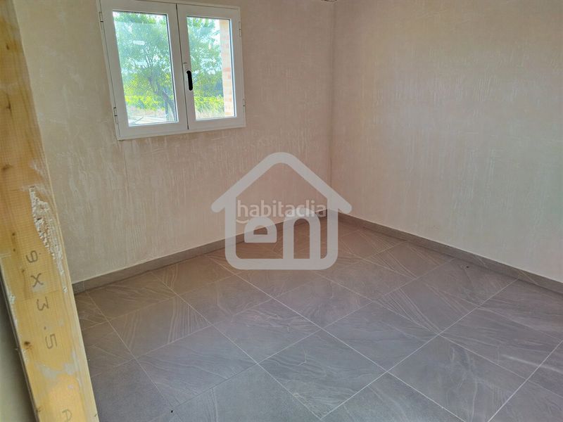 Foto 1a01cd71-b92a-484a-8136-3b38d37da2f3. Finca rústica a Requena