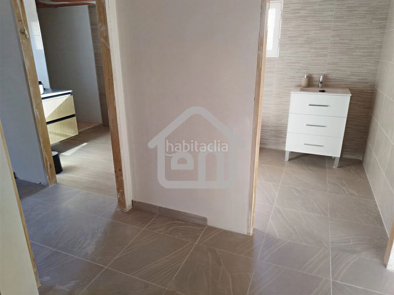 Foto ae2b762a-f0e0-40a7-a080-9e141fa90569. Finca rústica a Requena