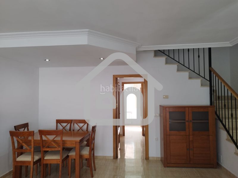 Foto 8695d0da-7a5c-4d65-8ecb-bde993472a9f. Casa adossada amb calefacció aparcament a Requena