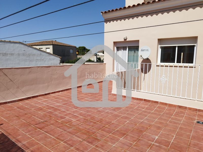 Foto 9a66b26a-d9f1-4062-a20b-02e98790ba50. Casa adossada amb calefacció aparcament a Requena