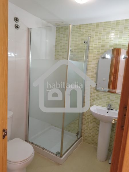 Foto c0655f3c-c030-4b9b-acb9-0d0a10d3491d. Casa adossada amb calefacció aparcament a Requena