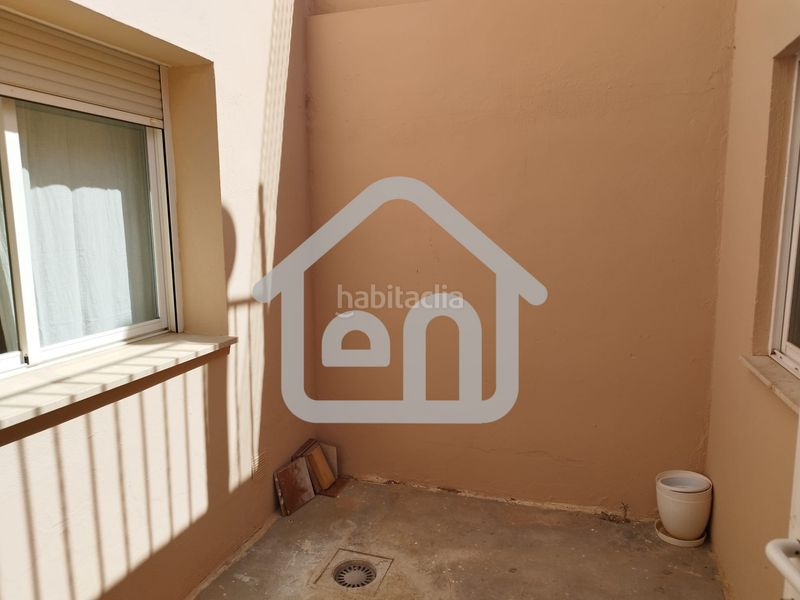 Foto eb17b216-99ce-4968-91e7-7c923968490e. Casa adossada amb calefacció aparcament a Requena