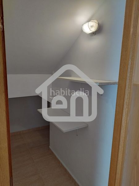 Foto f17db5ec-ce4e-4632-b366-db5c7e81f13f. Casa adossada amb calefacció aparcament a Requena