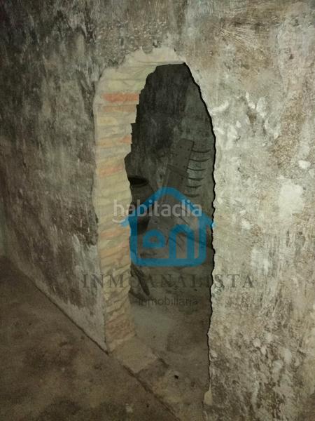 Foto f8a17651-f29d-4db5-8a6d-f0deefb93974. Masia a Requena