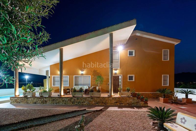 Foto 4944b85f-d784-4891-b9f5-248460c83c2e. Xalet amb calefacció aparcament piscina a Orihuela ciudad Orihuela