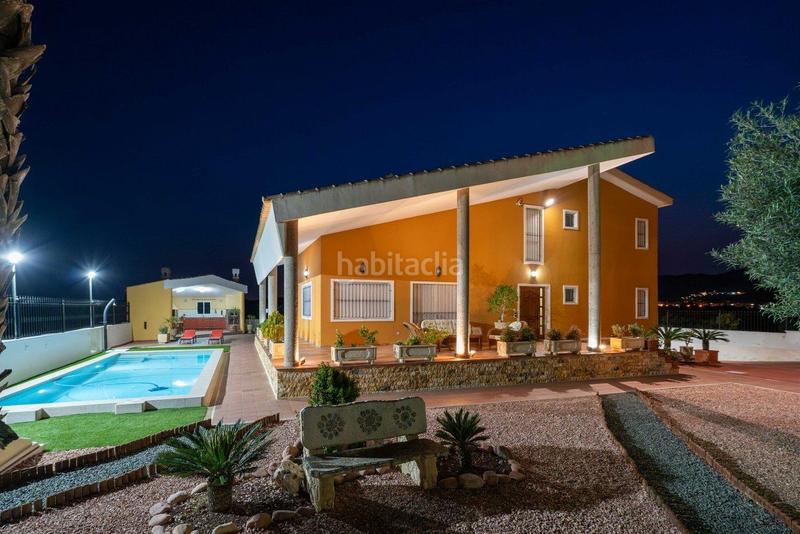 Foto e519eeaf-5fa7-4823-b28e-693b0eb91d91. Xalet amb calefacció aparcament piscina a Orihuela ciudad Orihuela