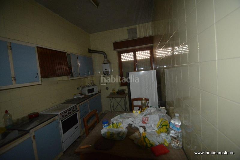 Foto a7a28661-c4f2-43c1-8ffa-4985f0bb3fbe. Casa !! precio rebajado casa de dos plantas en el centro , zona cerca del ayuntamiento. en Bigastro