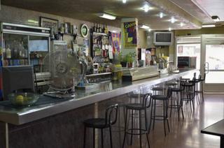 Local Comercial a Orihuela Ciudad. Local comercial en orihuela funcionando como bar