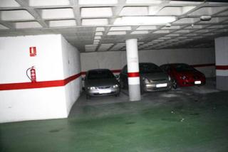 Aparcament cotxe a Orihuela Ciudad. Plaza de garaje en orihuela, zona de temístocles almagro.