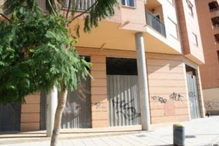 Aparcament cotxe a Orihuela Ciudad. Garaje en planta baja en orihuela.
