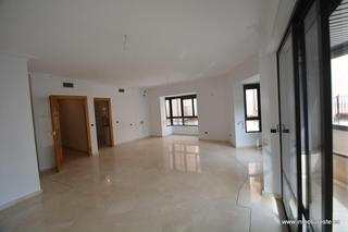 Flat in Orihuela Ciudad. Magnífica vivienda !! piso de lujo a estrenar en el centro de or