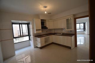 Piso en Orihuela Ciudad. Piso de lujo a estrenar en el centro de orihuela, 195 m2. constr