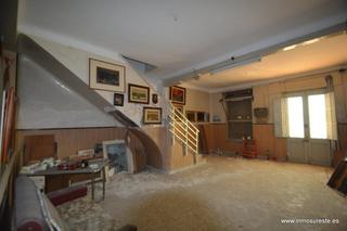 Maison à Puerto Deportivo. Gran casa para reformar en el centro de torrevieja junto playa d