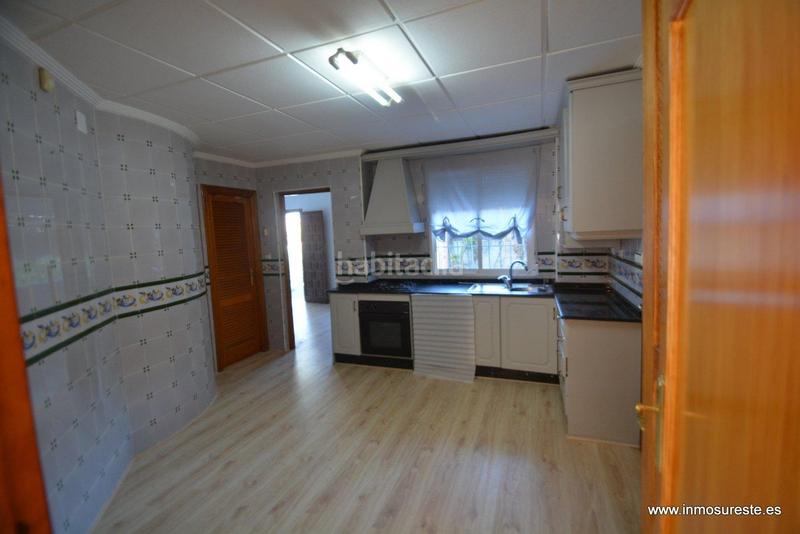 Foto 25208c8c-07a2-470a-95ef-3aac1aada5f3. Chalet in Desamparados - Hurchillo - Torremendo Orihuela