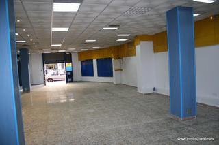Local Comercial a Orihuela Ciudad. Amplio local comercial en venta, 270 m2. de superficie en el cen