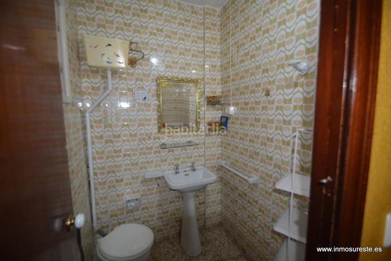 Foto c6cffb23-01a6-4b98-9e8b-09a9ee8904b4. Piso gran bajada de precio !! oportunidad en el centro , piso cerca de la glorieta gabriel miró, con 116 m2 construidos. en Orihuela