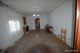 Haus in Beniel. Gran oportunidad !! magnífica casa en planta baja con patio en l