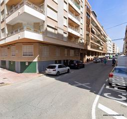 Aparcament cotxe a Las Piscinas Naturales. Garaje cerrado en torrevieja, zona playa del cura, a tan solo 10