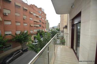 Miete Etagenwohnung in Orihuela Ciudad. Estupendo piso en orihuela, zona de luis barcala, 94 m2. constru