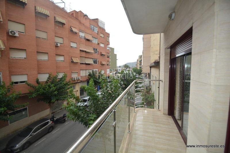 Foto 3db88c72-a808-49a8-a249-9483509ea62a. Alquiler piso estupendo piso , zona de luis barcala, 94 m2. construidos, 3 habitaciones, 2 baños completos. en Orihuela