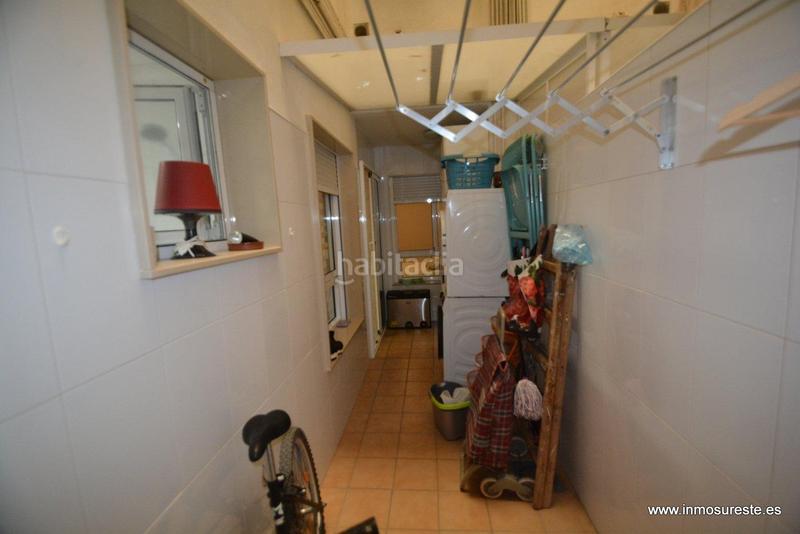 Foto 5d7a6726-3c8a-4902-9f6b-05eb63bea266. Alquiler piso estupendo piso , zona de luis barcala, 94 m2. construidos, 3 habitaciones, 2 baños completos. en Orihuela
