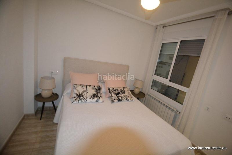 Foto e0134faf-d9ce-4f72-85d6-a831b6de55b7. Alquiler piso estupendo piso , zona de luis barcala, 94 m2. construidos, 3 habitaciones, 2 baños completos. en Orihuela