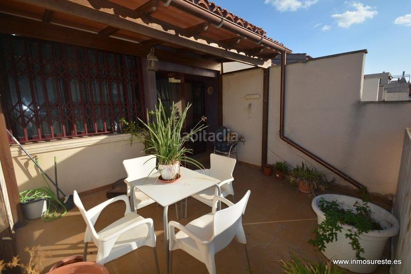 Foto bd6e945a-3d7a-4bf6-984f-5440df8ffe17. Dúplex magnífico y amplio tríplex adosado , zona de los huertos. garaje en planta sótano. gran oportunidad. !! en Orihuela