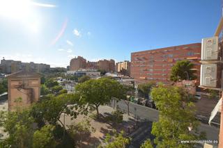 Piso en Santo Domingo. Amplio piso en venta en alicante, zona alipark, con piscina comu