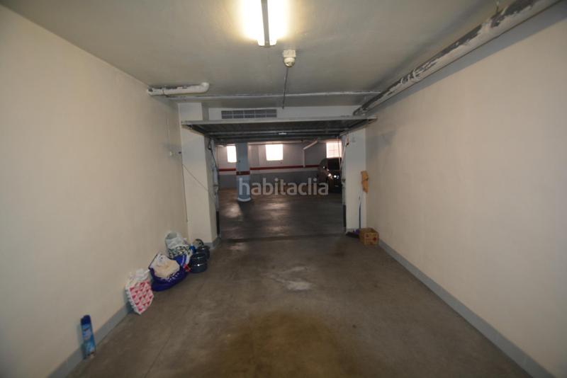 Foto 514c34d4-e4cd-4873-a836-bfea833df804. Parking voiture dans Zona Playa del Cura Torrevieja