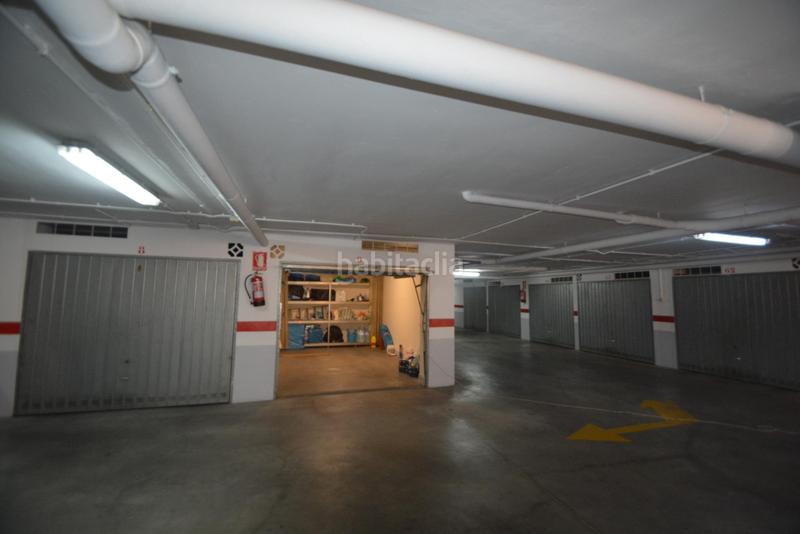 Foto ae0b7a8c-8b44-4d15-a1e6-9c33af9b8287. Parking voiture dans Zona Playa del Cura Torrevieja