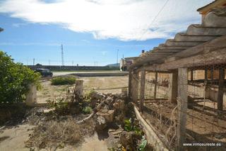 Masía en Molins - Campanete - San Bartolomé. Excelente oportunidad !! casa para reformar con terreno en zona