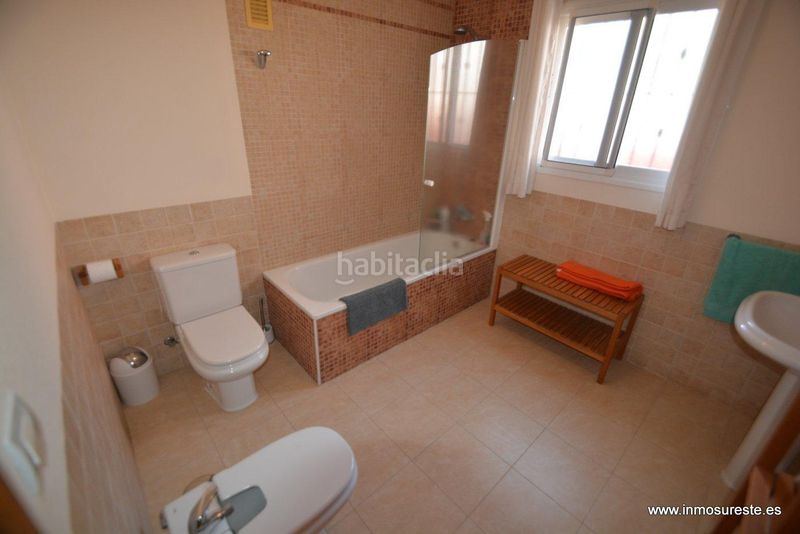 Foto 54fd5d6a-78b7-48ca-ae8d-a784abfc8571. Casa adossada amb aparcament a Montepinar - La Aparecida - Raiguero Orihuela